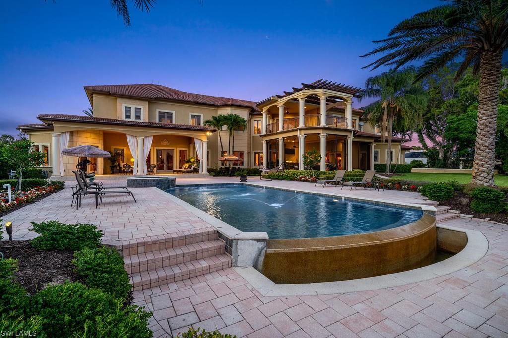 PINE RIDGE - Residential