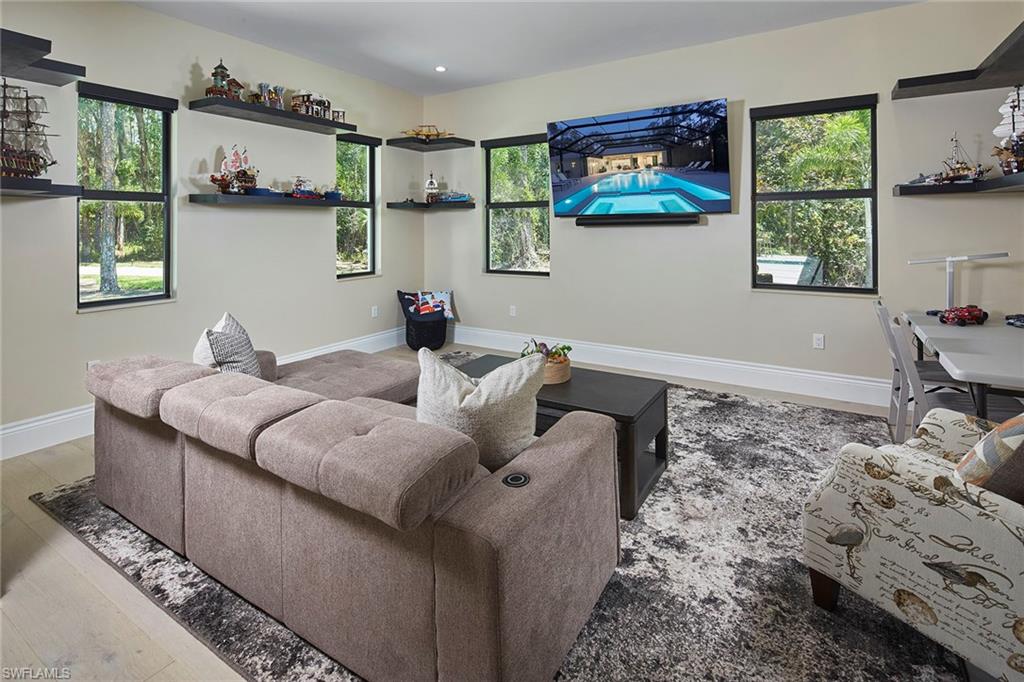 LOGAN WOODS - Residential