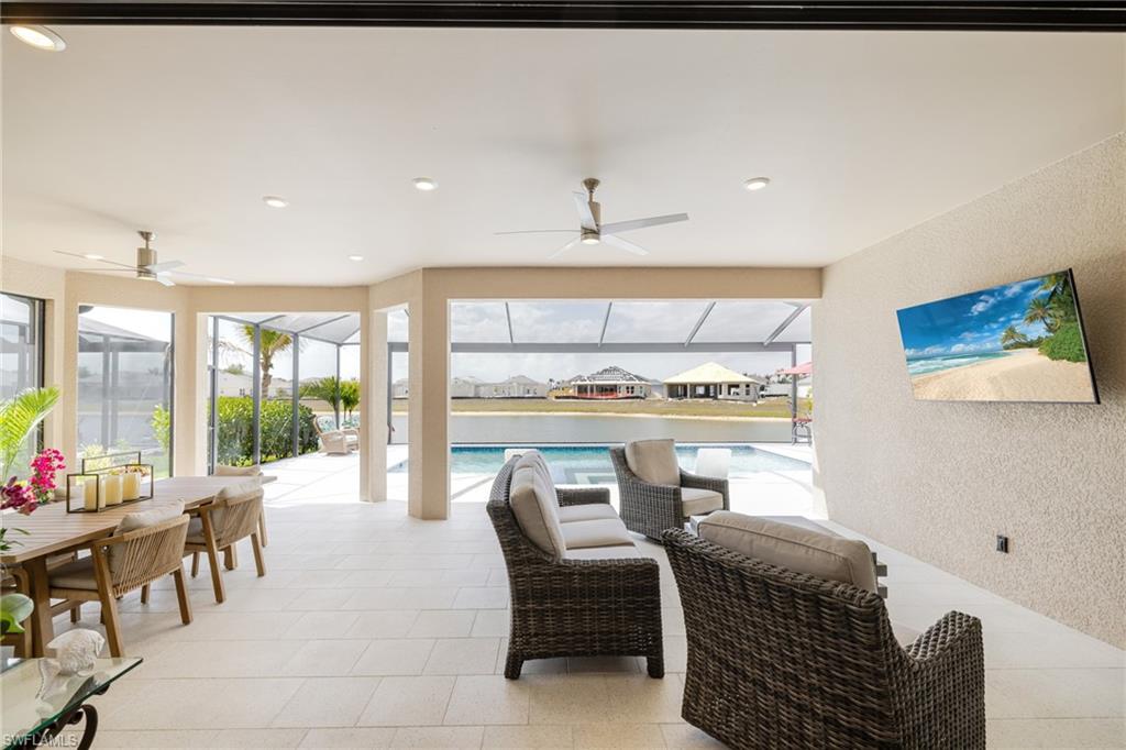 ESPLANADE LAKE CLUB - Residential