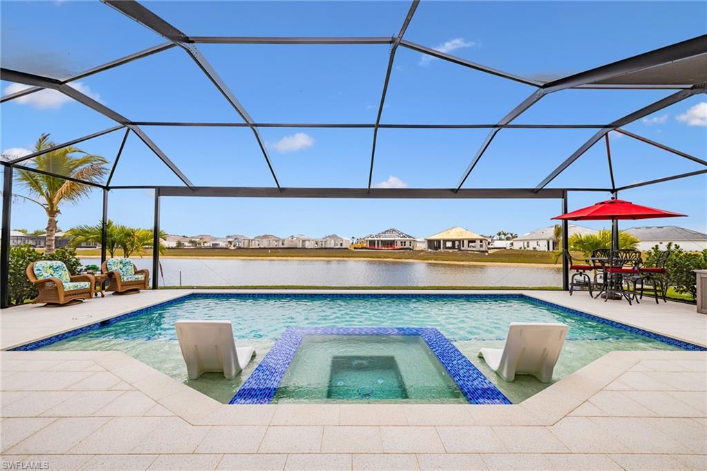 ESPLANADE LAKE CLUB - Residential