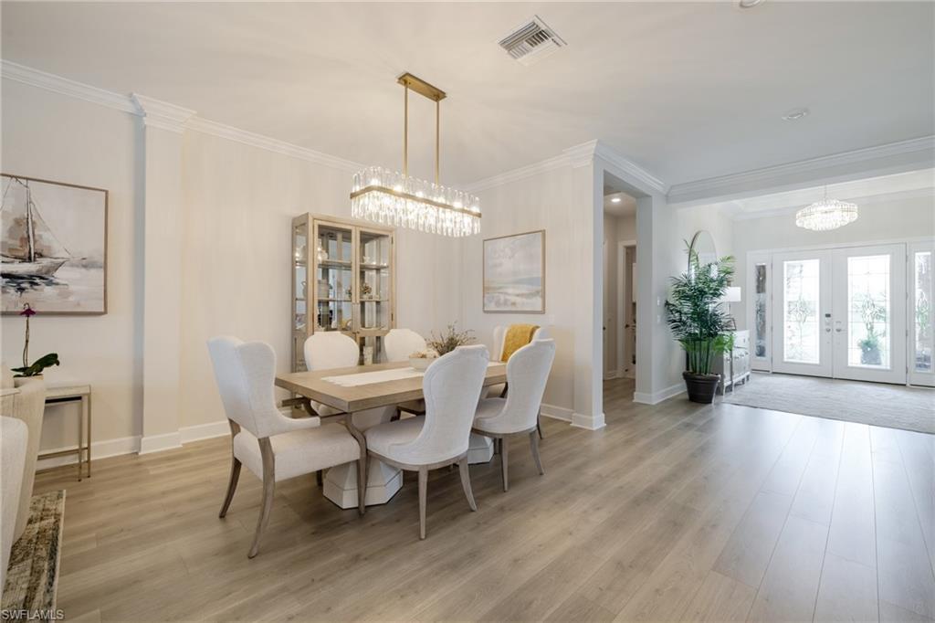 ESPLANADE LAKE CLUB - Residential