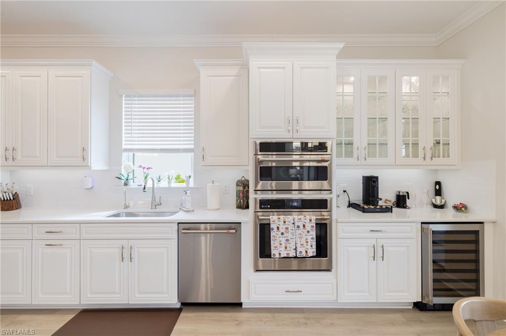 ESPLANADE LAKE CLUB - Residential