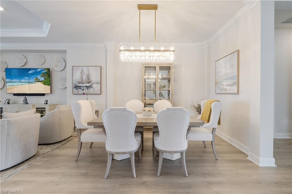 ESPLANADE LAKE CLUB - Residential