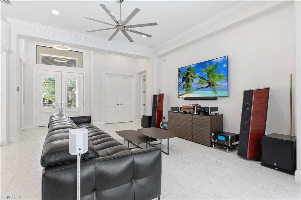 GOLDEN GATE ESTATES - Residential