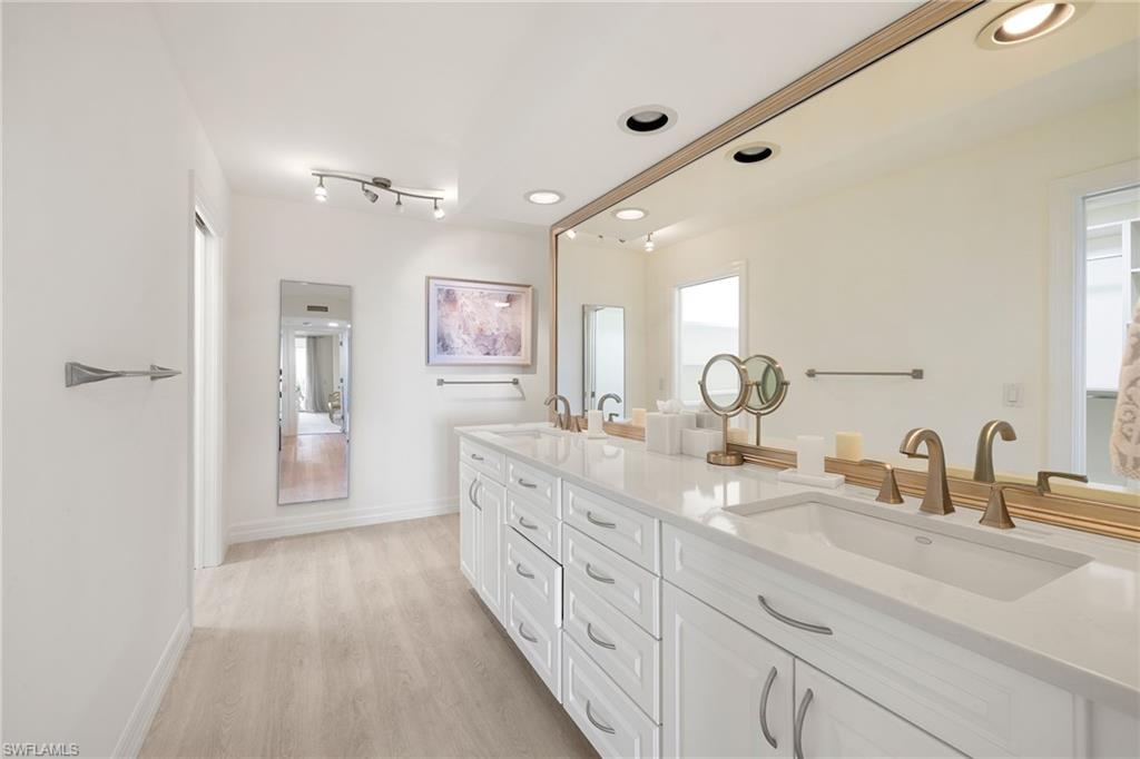 MONACO BEACH CLUB - Residential