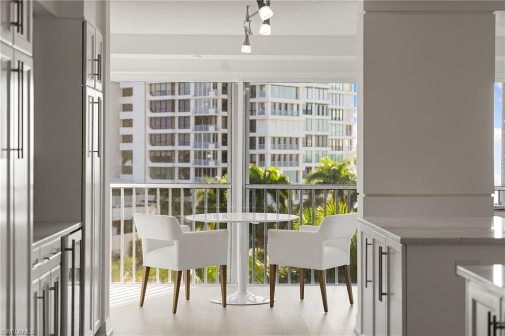 MONACO BEACH CLUB - Residential