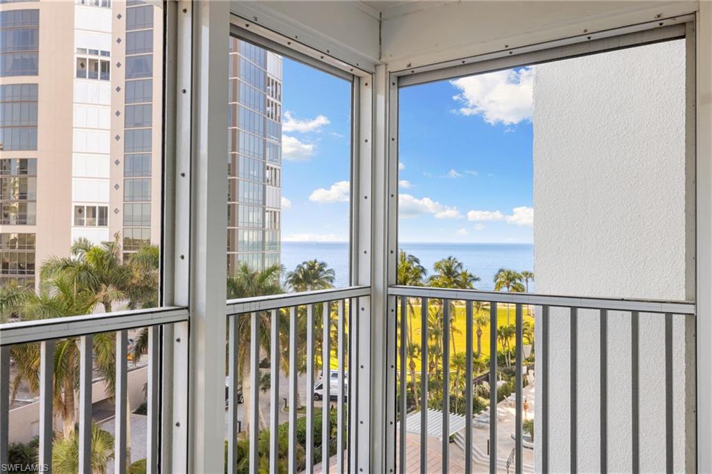 MONACO BEACH CLUB - Residential