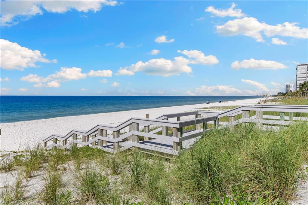 MONACO BEACH CLUB - Residential