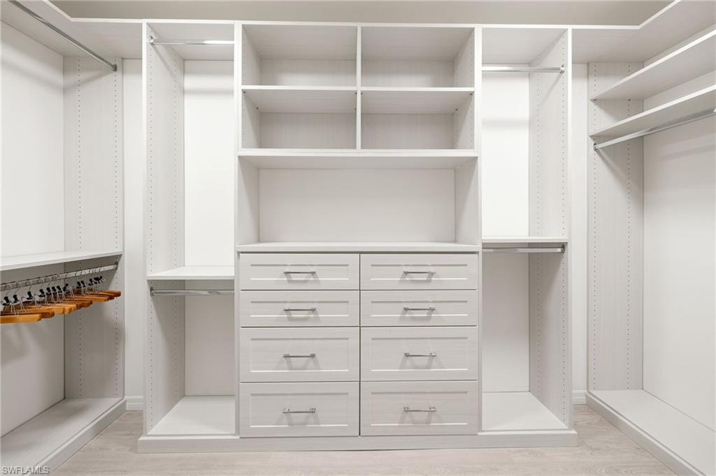 MONACO BEACH CLUB - Residential