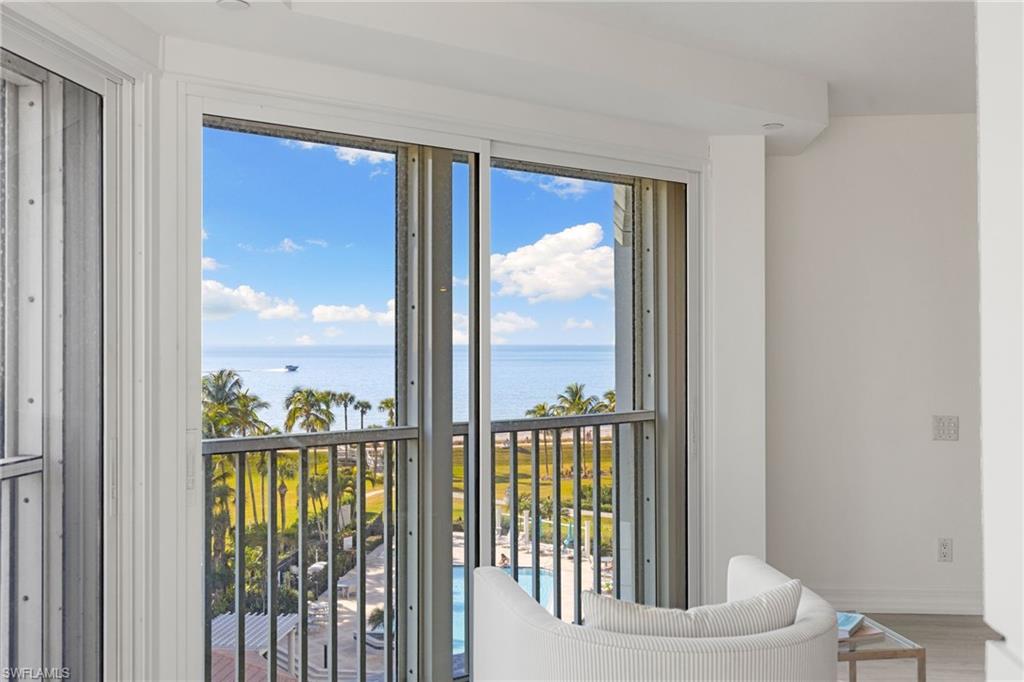 MONACO BEACH CLUB - Residential