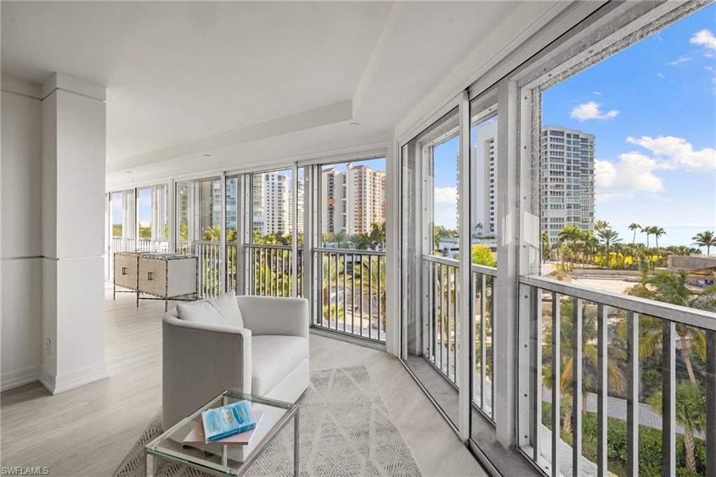 MONACO BEACH CLUB - Residential