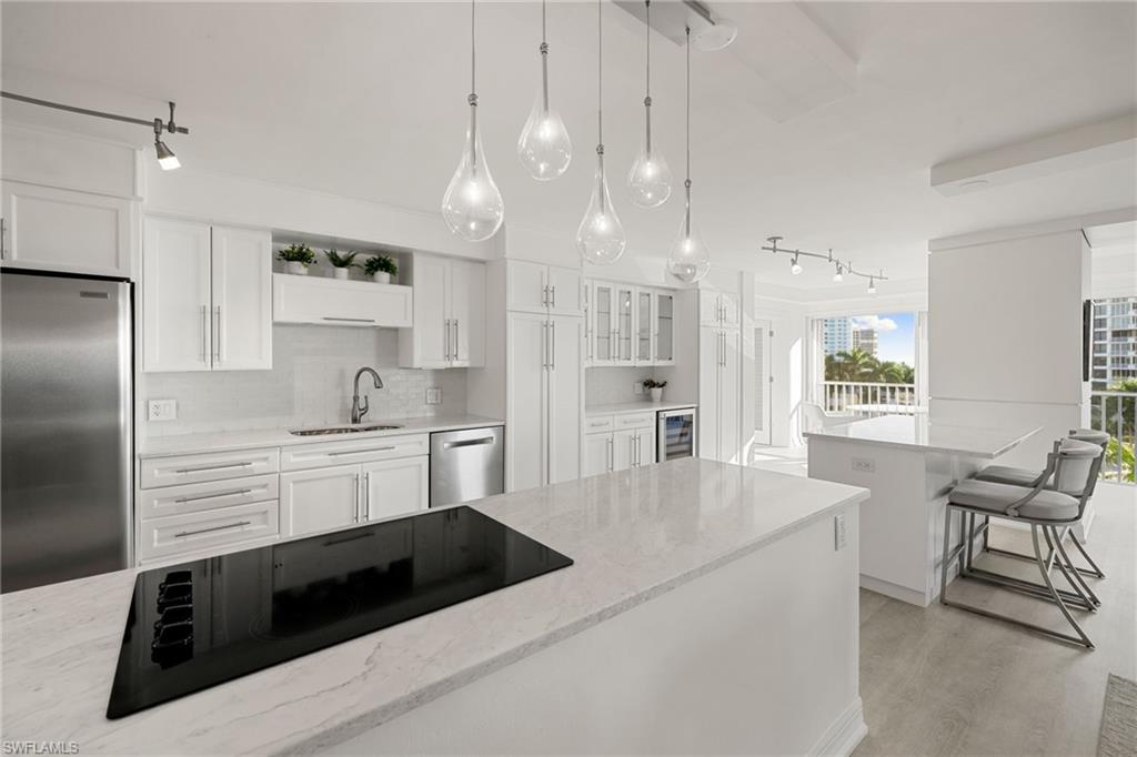 MONACO BEACH CLUB - Residential