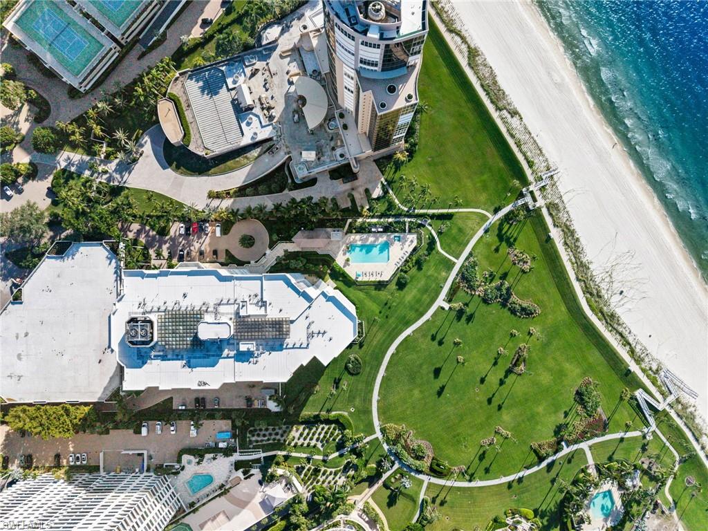 MONACO BEACH CLUB - Residential