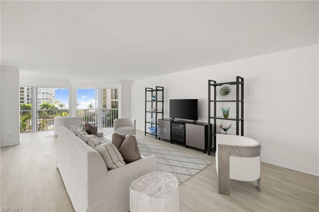 MONACO BEACH CLUB - Residential