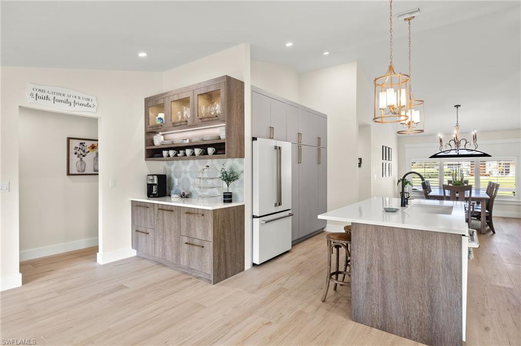 BOCA PALMS - Residential