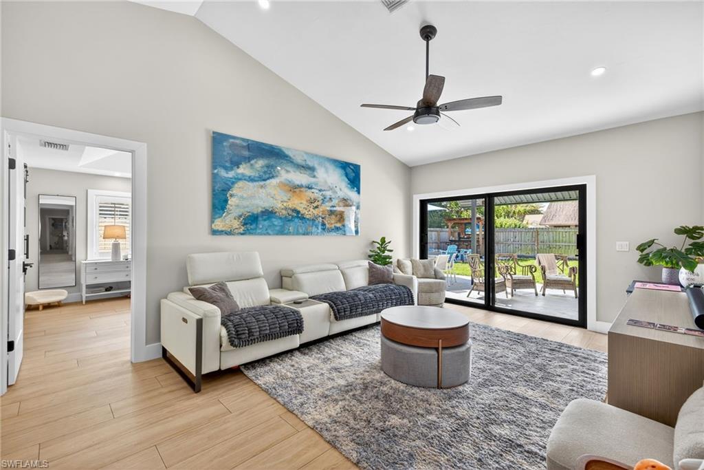 BOCA PALMS - Residential