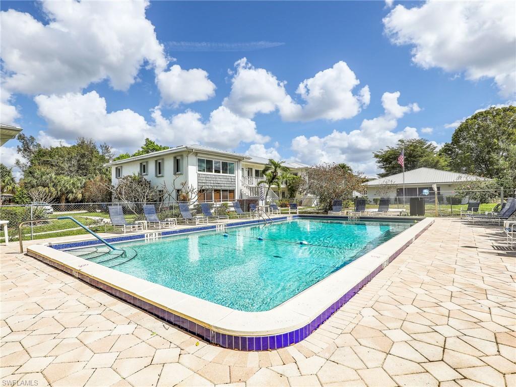 SEMINOLE GARDEN APARTMENTS - Residential