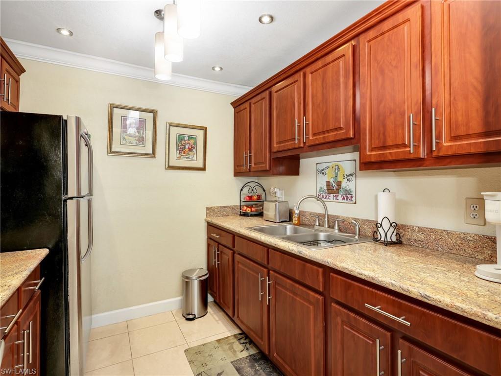 SEMINOLE GARDEN APARTMENTS - Residential