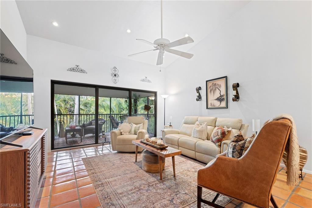 HAMPTONS AT KINGS LAKE - Residential