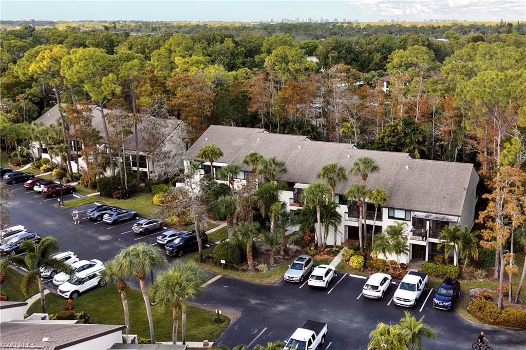 HAMPTONS AT KINGS LAKE - Residential