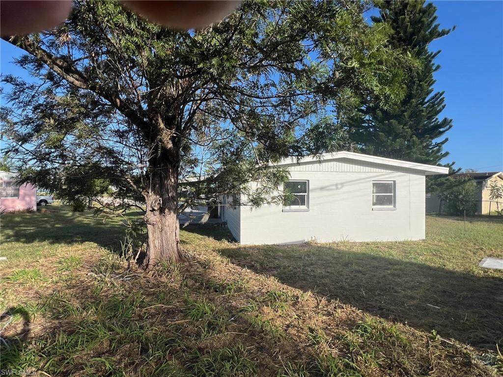 LEHIGH ACRES - Residential