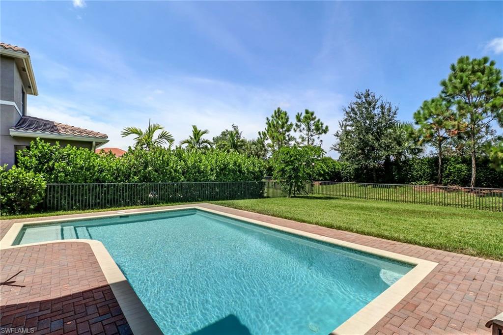 RIVERSTONE - Residential