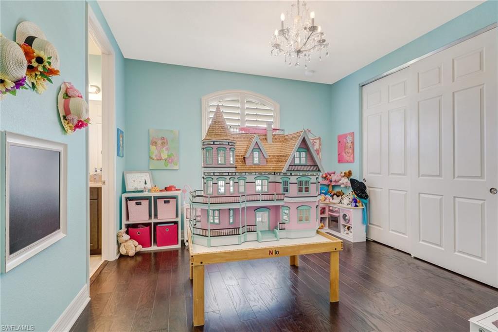 RIVERSTONE - Residential