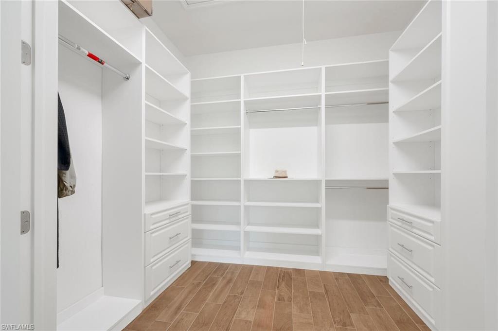 LOGAN WOODS - Residential