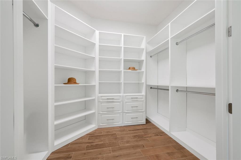 LOGAN WOODS - Residential