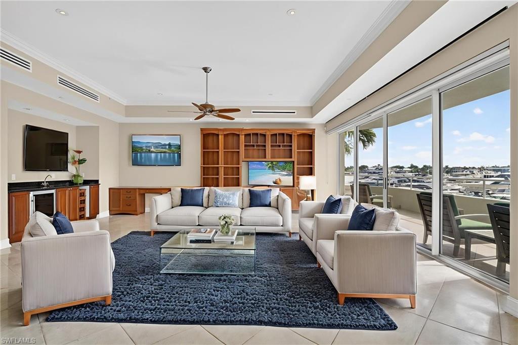 NAPLES BOAT CLUB - Residential