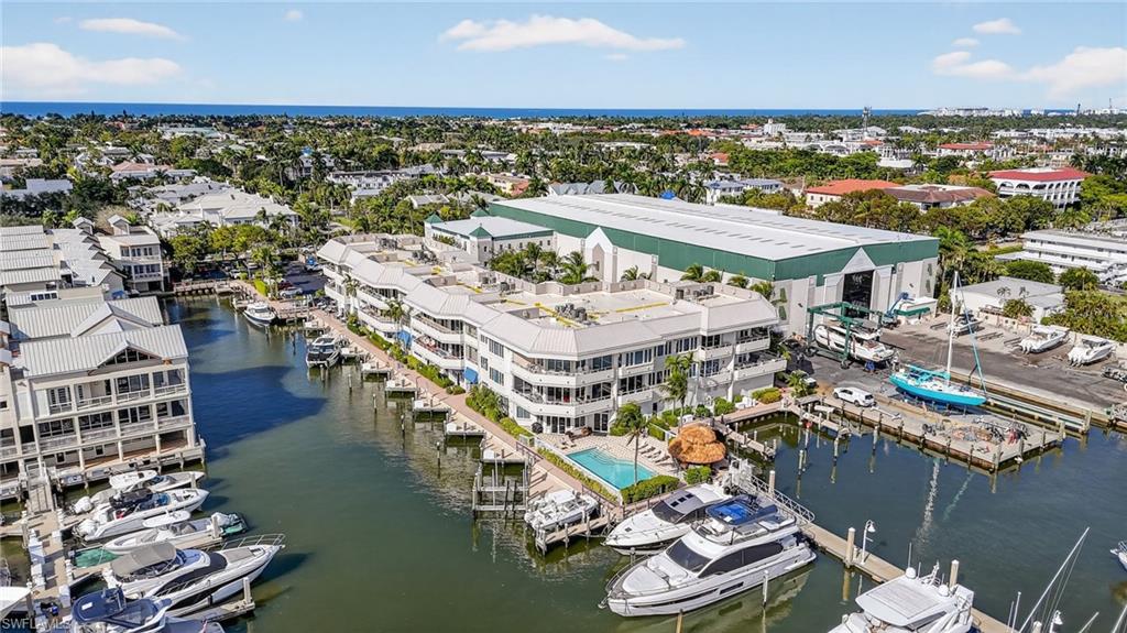 NAPLES BOAT CLUB - Residential