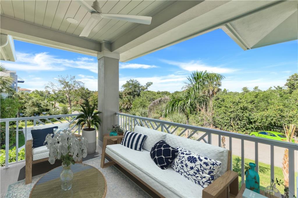 HIDEAWAY BEACH - Residential