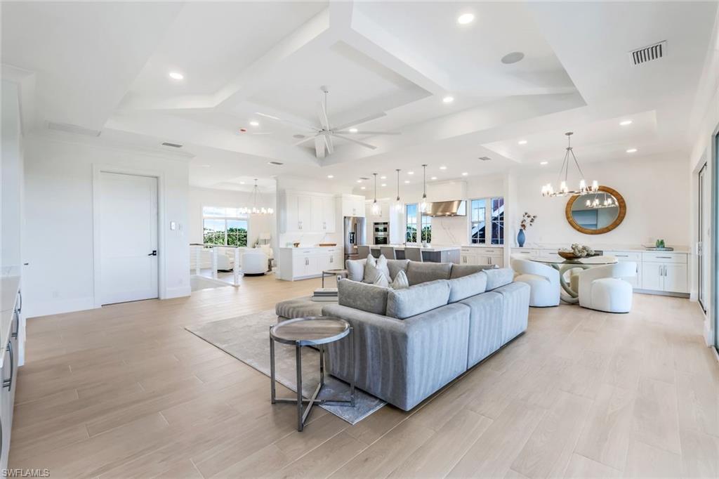 HIDEAWAY BEACH - Residential