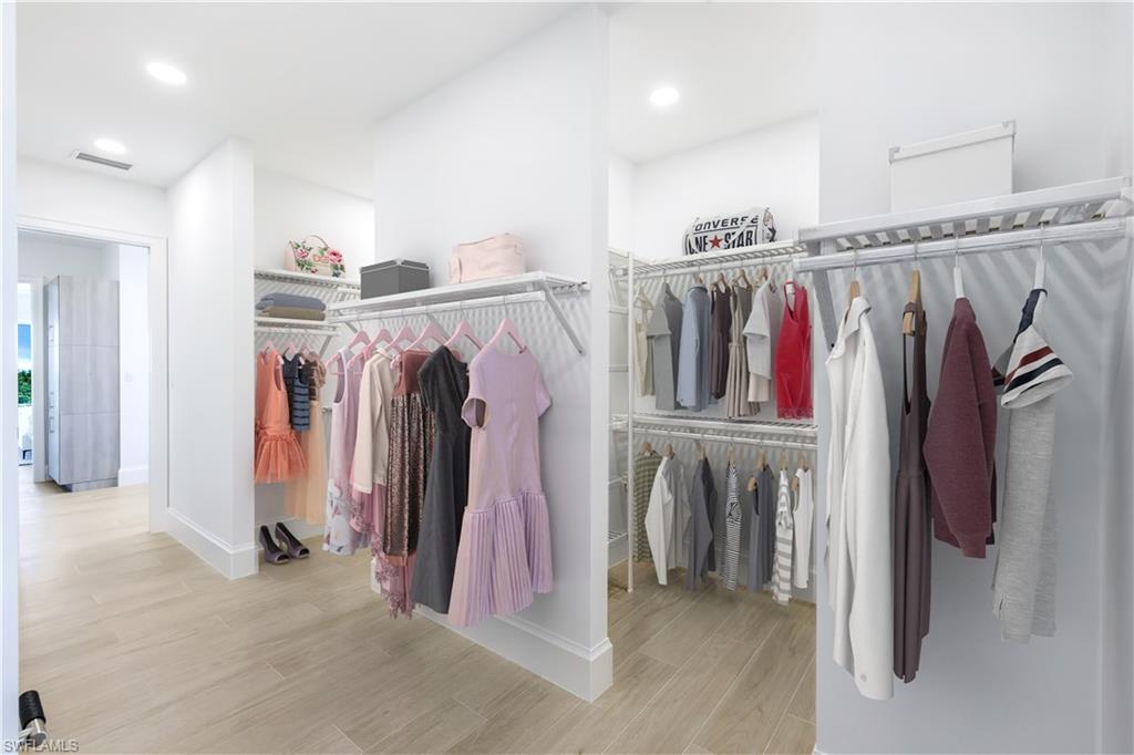 HIDEAWAY BEACH - Residential