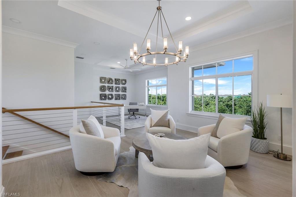 HIDEAWAY BEACH - Residential