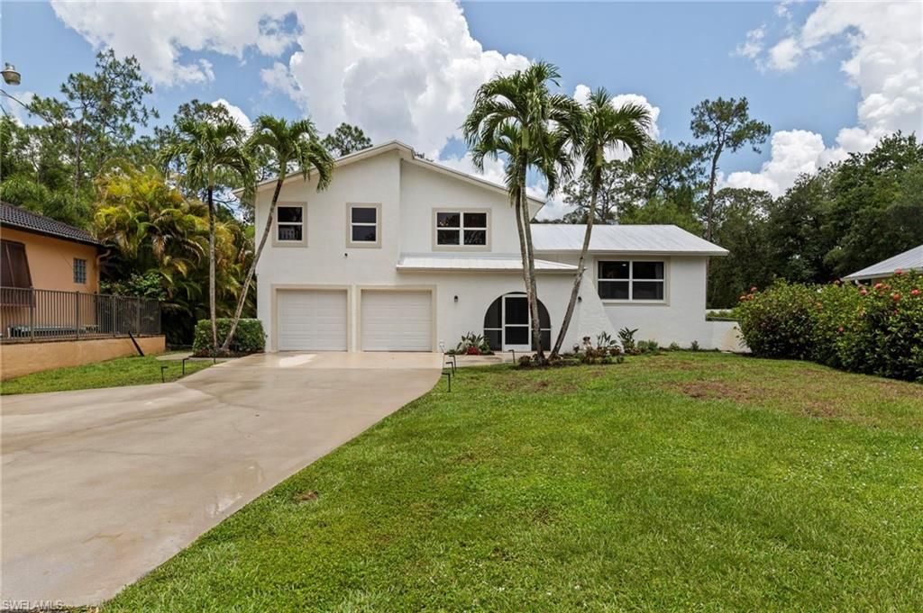 Photo of 2720 68th ST SW, NAPLES, FL 34105 (MLS # 226019709)