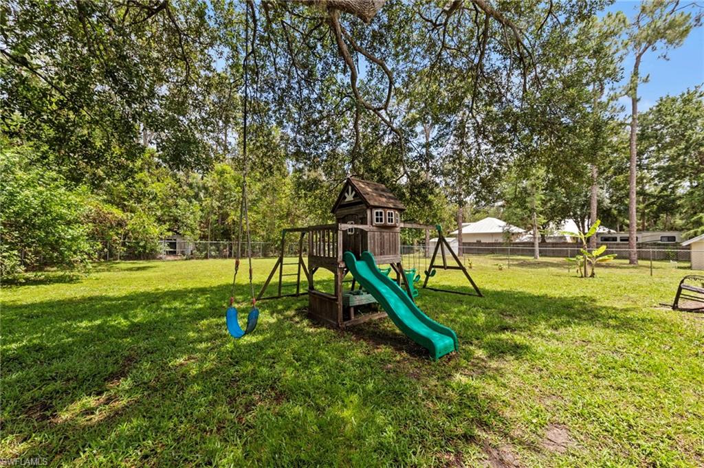 GOLDEN GATE ESTATES - Residential