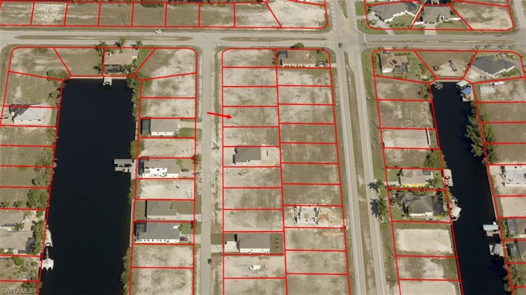CAPE CORAL - Land