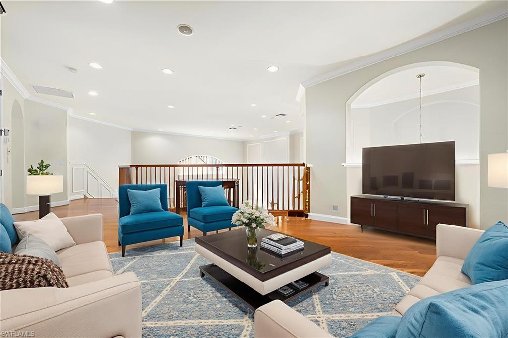 BELLE LAGO - Residential