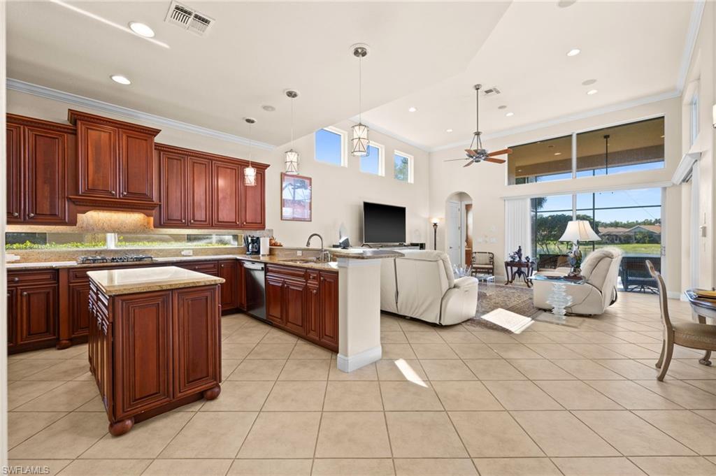 BELLE LAGO - Residential