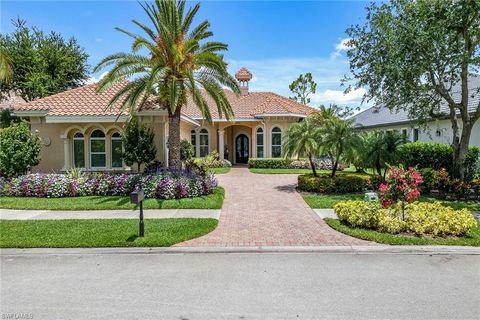 A home in NAPLES