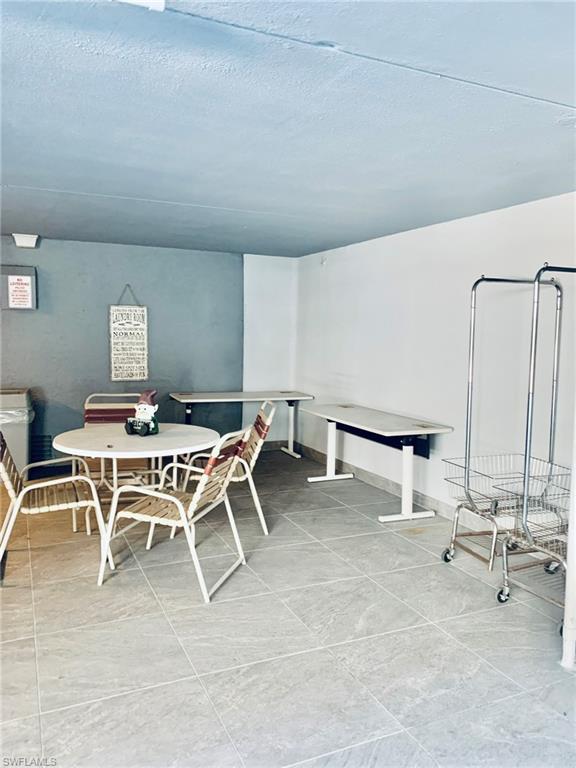 WIGGINS PASS WEST - Residential Lease