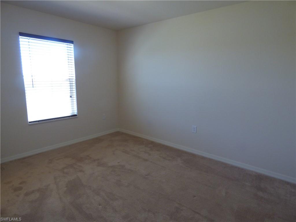 TOWN LAKES - Residential