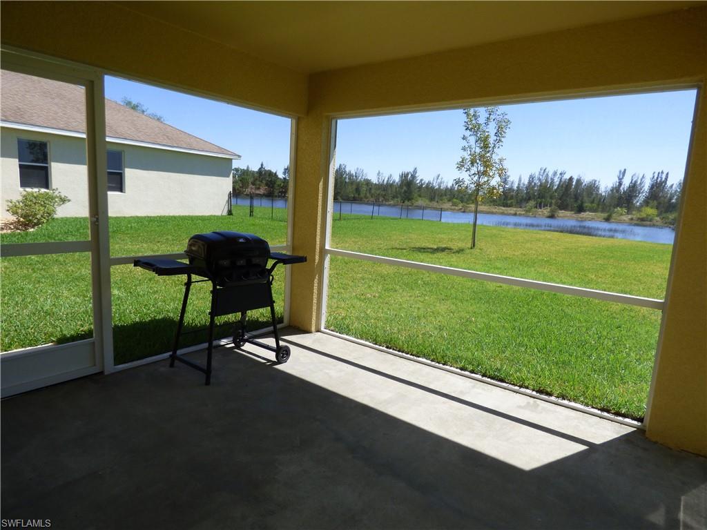 TOWN LAKES - Residential