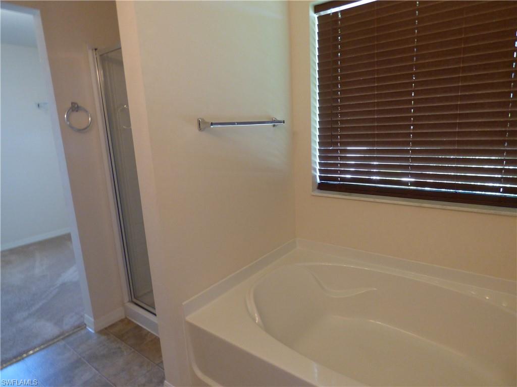 TOWN LAKES - Residential