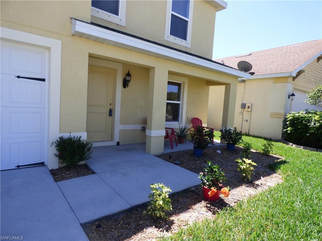 TOWN LAKES - Residential