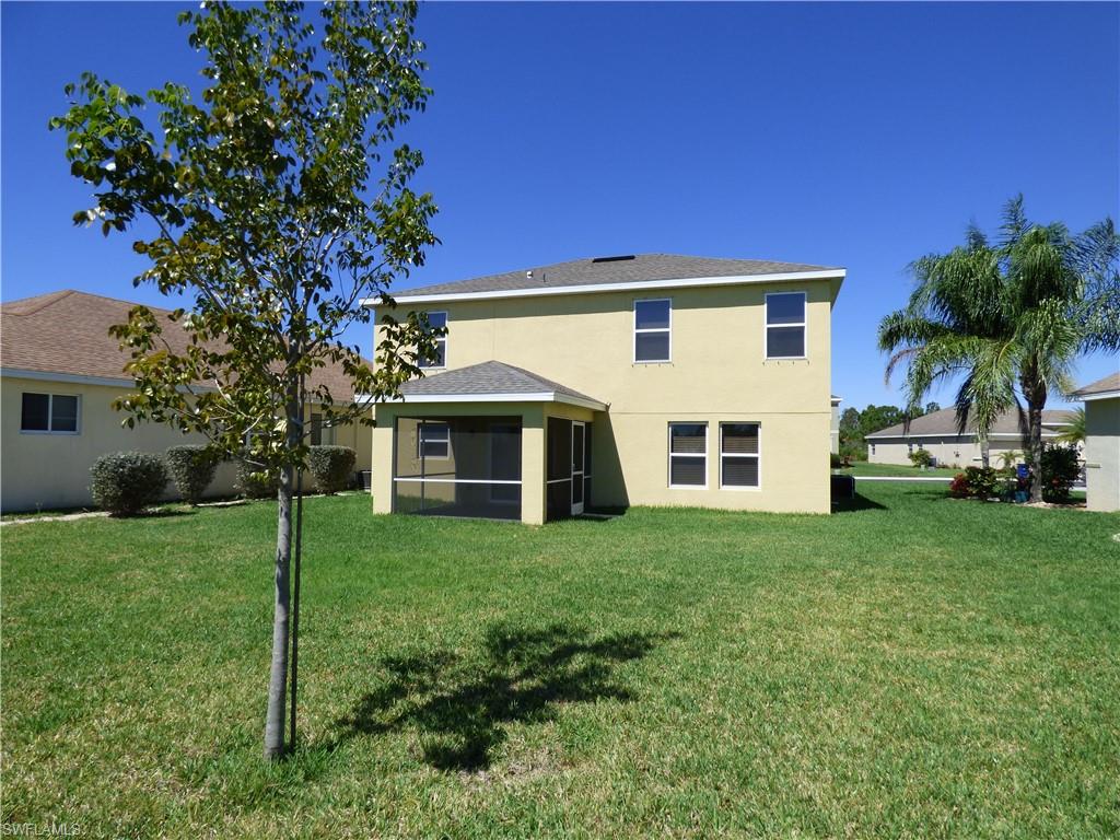 TOWN LAKES - Residential