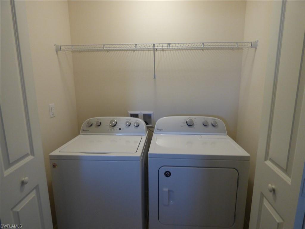 TOWN LAKES - Residential