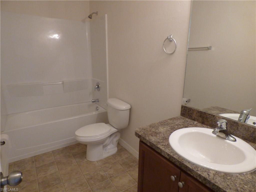 TOWN LAKES - Residential