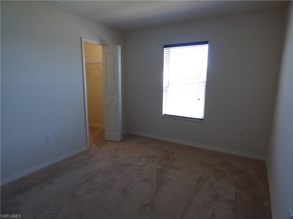 TOWN LAKES - Residential